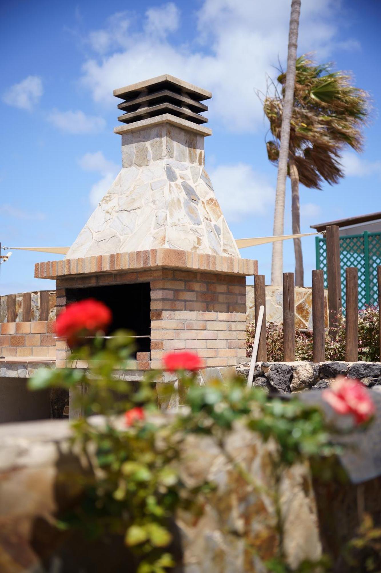 Villa Marina I Beachfront Corralejo By Holidays Home Exterior photo